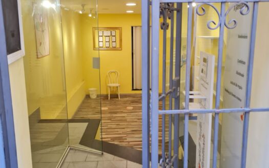 Locale Commerciale a Sestri Ponente
