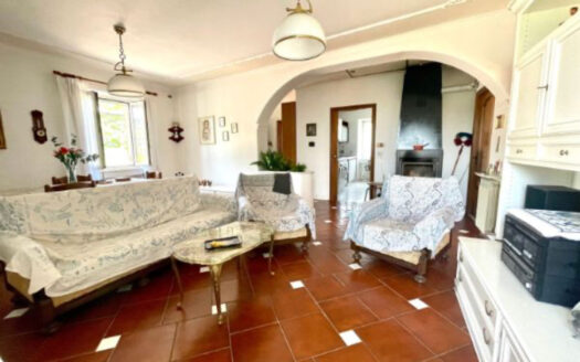 Villa indipendente a Serra Riccò